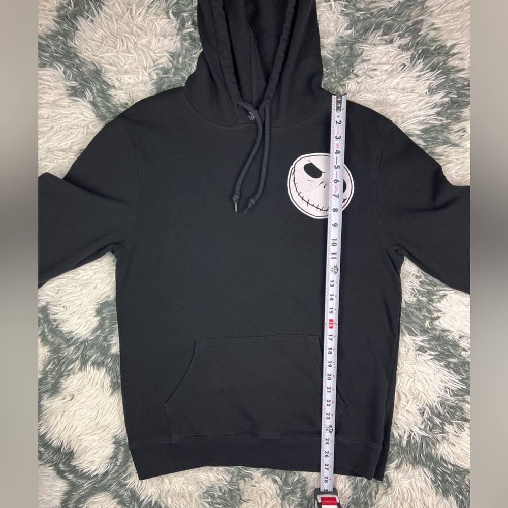 Disney's Tim Burton'sNightmare Before Christmas Men's Black Hoodie Sweater Sz L - Picture 4 of 10